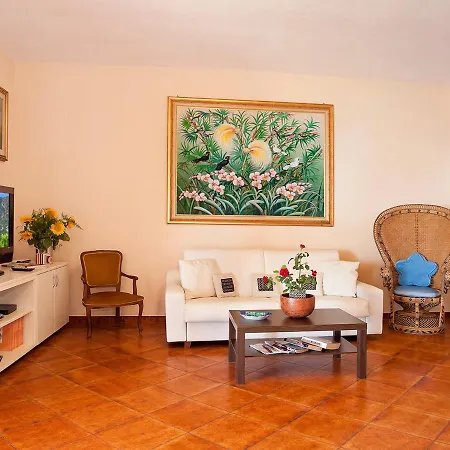 Coppetelle Sleeps 6 Pool Wifi *